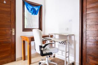 Amed Sari Beach Guesthouse - 3