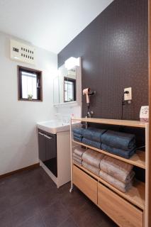 Newly opened Just a 3minute walk to the station, with direct access to Nihonbashi, Shinsaibashi, Umeda, and Namba - 4