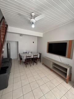 Casa há 40m da praia e no centro de Canasvieiras - 8