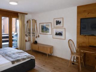 Bright studio with balcony & view to the Matterhorn - 5