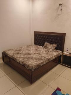 Moon Light Hotel and Restaurant - 1