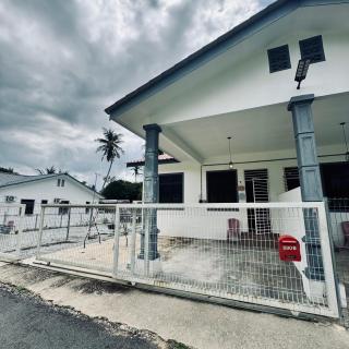 Homestay CikguMa 2 - WiFi & Netflix - 9