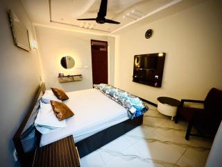 Nizam luxury inn guest house - 2