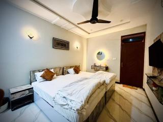 Nizam luxury inn guest house - 5