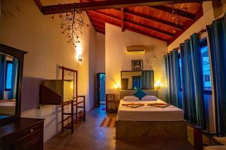 Secret Beach - Talalla - 3