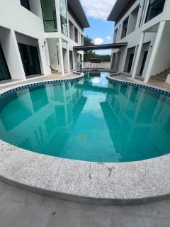 J&P Hotel Sriracha -  - 3