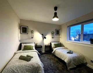 Relaxing Modern Apartment with 6 beds, New Furniture&Repair - 5