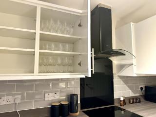 Relaxing Modern Apartment with 6 beds, New Furniture&Repair - 2