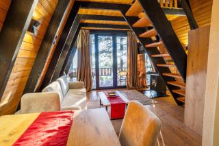 Golden Cabin 4 Gjinar by PikHost - 2