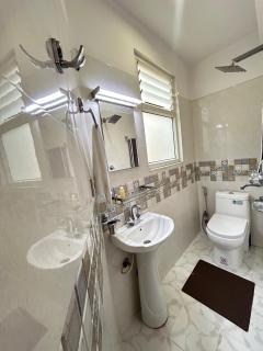 Alleyway Inn - 4 Entire 1BHK Apartment - 7