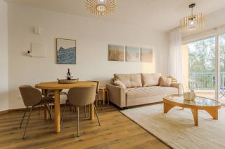 H&O Venus Beach Sea View Apartment - 2