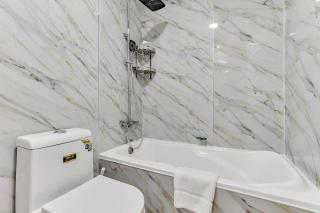 Free housekeeping visits during your stay - StayShort - 1 Bed in Dubai Land that Sleeps 2 with Balcony - 1