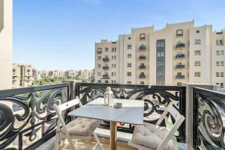 Free housekeeping visits during your stay - StayShort - 1 Bed in Dubai Land that Sleeps 2 with Balcony - 6