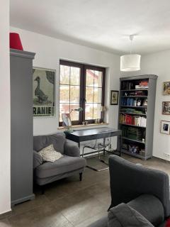 Modern mountain home with a view of nature - 9