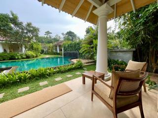 Younger Villas & Resorts - Claire Villa - 8