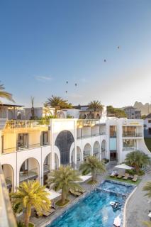 Sunrise Mountain View Resort - 9