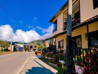 Hostal La Clarita - 9