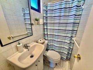 Beautiful House in a Gated Community Ocean View - 2