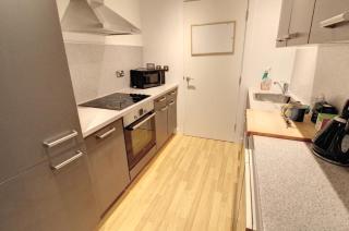 Budget Rooms in Central Flat - 2