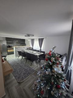 La Poalele Giumalaului 2 - 0