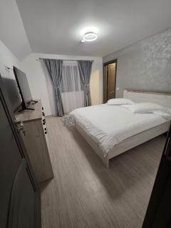 La Poalele Giumalaului 2 - 1