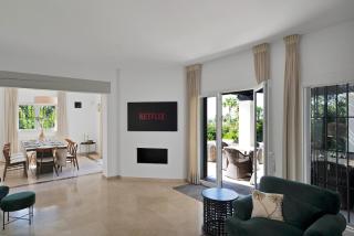 Peaceful Marbesa Home - 7