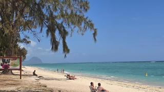 Beachfront two bedroom apartment-perfect sea escape! - 9