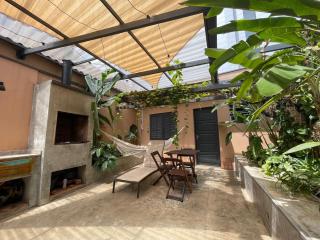 Casa de Tijolos com Churrasqueira Vila Fechada - 8