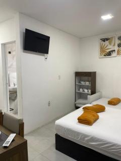 Hospedagem Deoli - suítes - 9