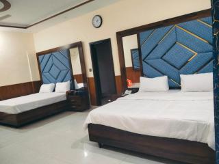 Hotel Alpine Guest House - 9