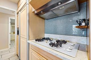 LV BigSave HOUSE 4 Room- Local VIBE just 12 min to The Strip and Fremont - 9