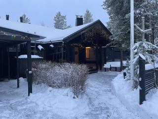 Log home near Santa - 4
