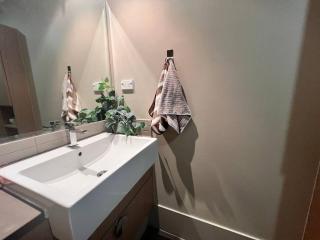 Private Bedroom in a Shared Apartment in Melbourne CBD - 1