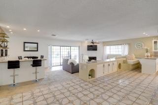 Bright Indio Home with Pool about 2 Mi to Coachella - 7