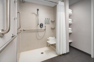 Courtyard Chicago Midway Airport - 3