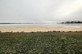 Community Perks and Beach Access Plattsburgh Gem - 9
