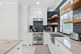 Sea La Vie Seaside Carriage House - 8