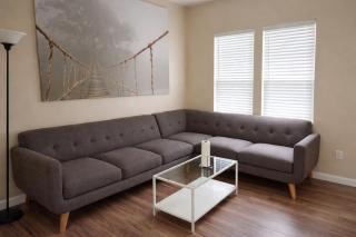 Private room with a private full bathroom - 6