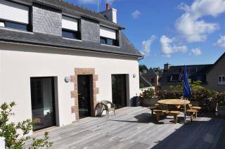 Belle maison 3 étoiles avec vue mer lointaine depuis l'étage, à 400m à TREGASTEL - Réf 181 - 7