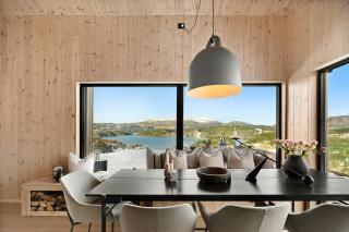 Cabin Overlooking Ryfylke Fjord - 8