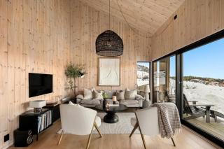 Cabin Overlooking Ryfylke Fjord - 3