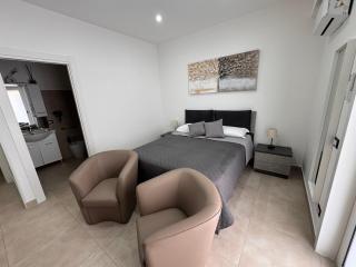 Umberto Home 303 - 3