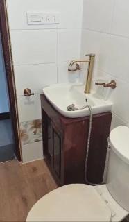 Noah's Bed & Breakfast - 4