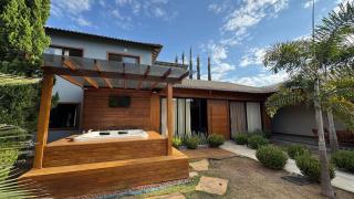 Casa de alto padrão com vista para a Serra de Tiradentes - 0