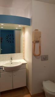 Studio vue mer, plage, bar-restaurant accès conditionné à la piscine, parking, location de voitures - 8