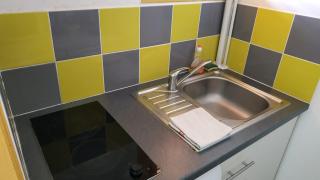 Studio vue mer, plage, bar-restaurant accès conditionné à la piscine, parking, location de voitures - 6