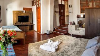 Pumpkin Cozy Charm in the Heart of Bohemian San Blas - 0