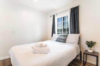 Studio Suite Near Beverly Hills for Two - 6