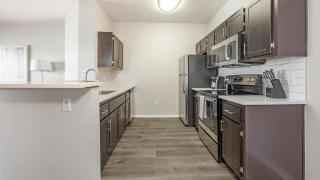 Landing Apartments - Boulders at Lookout Mountain - 2