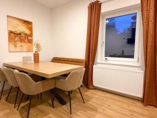 Neueröffnung - 98 qm großes modernes Loft mit Blick auf die berühmte Glasscherbenvilla und vielen Extras - 3